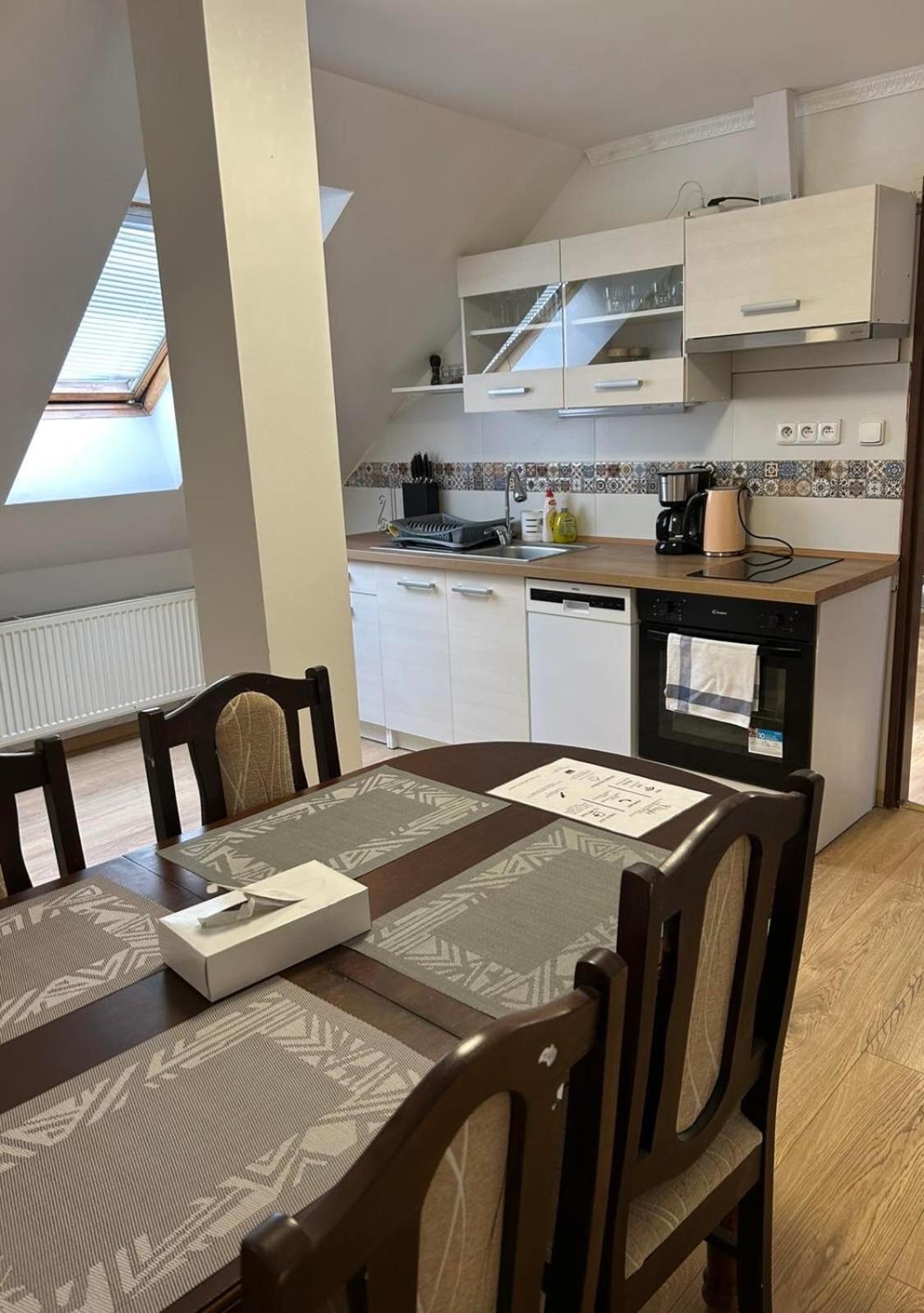 Apartman V Krusnych Horach-Free Parking Jáchymov Eksteriør bilde